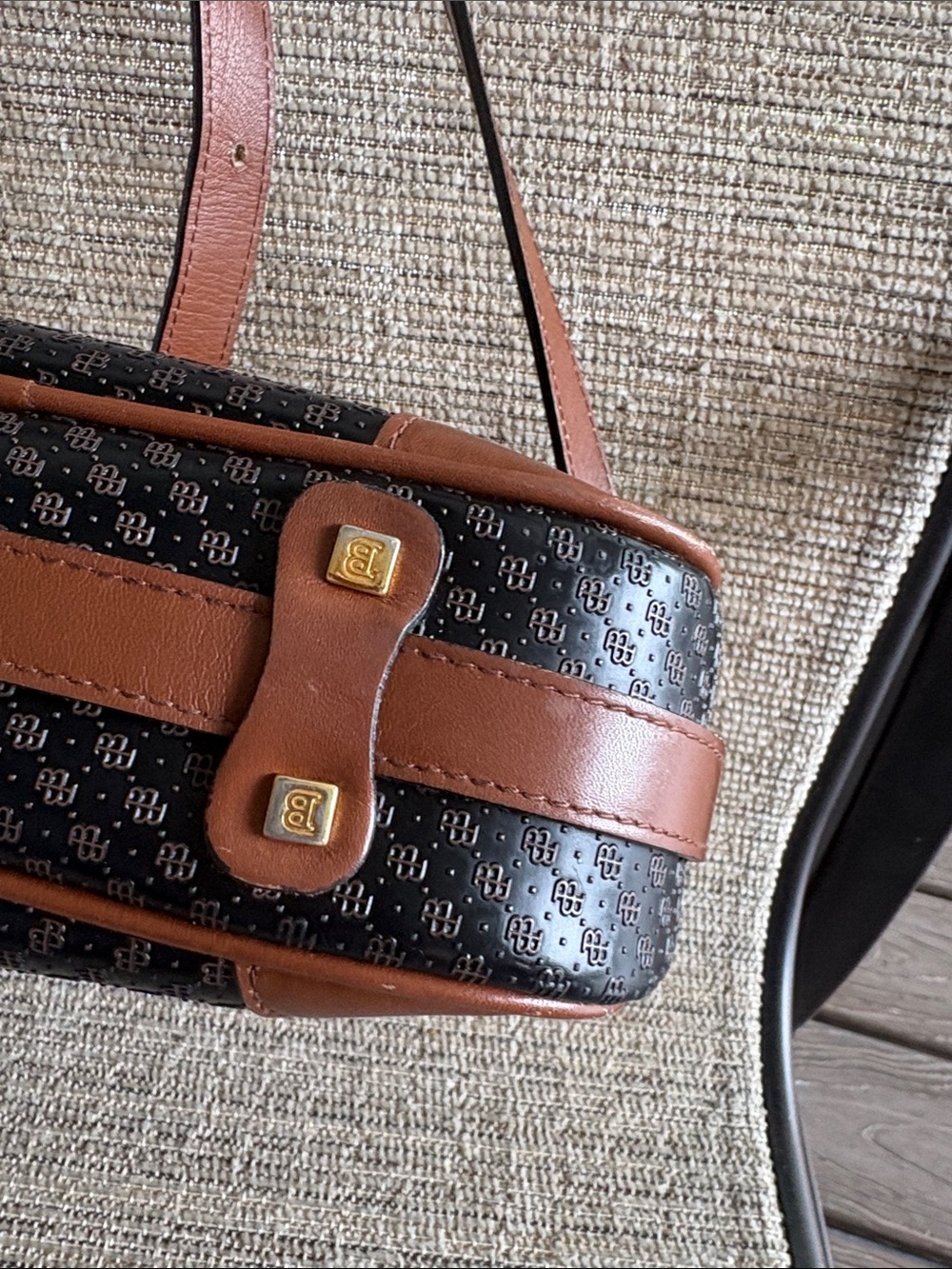 Collector’s Bally VTG Monogram Crossbody Bag Canvas Leather Brown Swiss Luxury - Picture 9 of 17